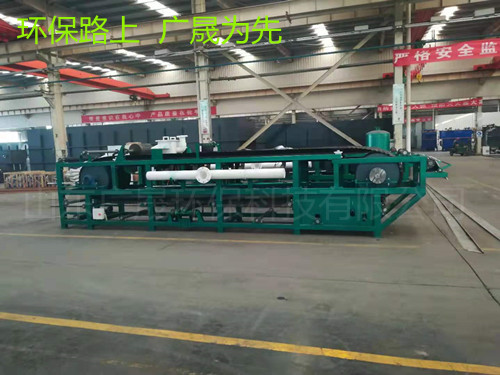1-210F11AP12c.jpg